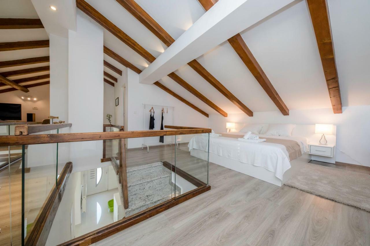 Villa Bella Banjol Esterno foto