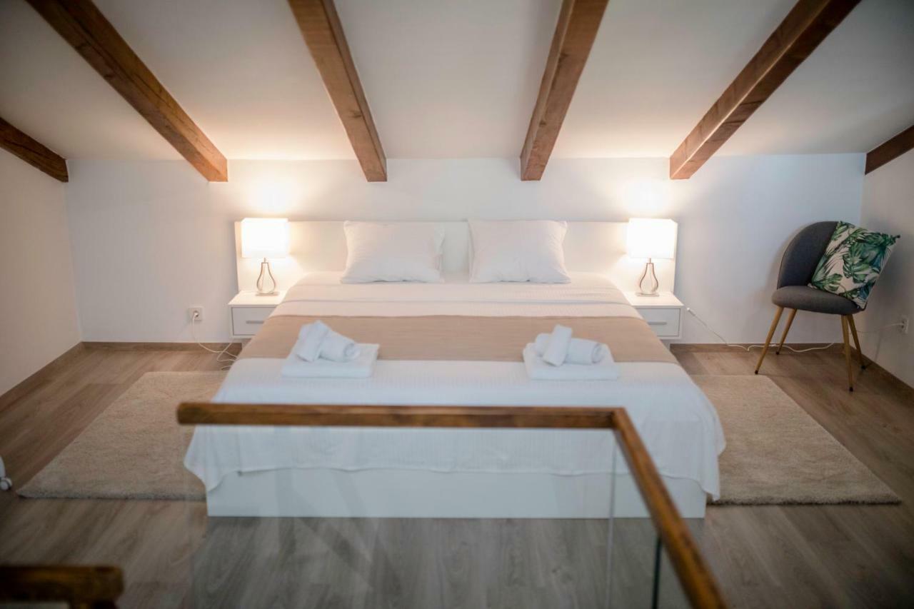 Villa Bella Banjol Esterno foto